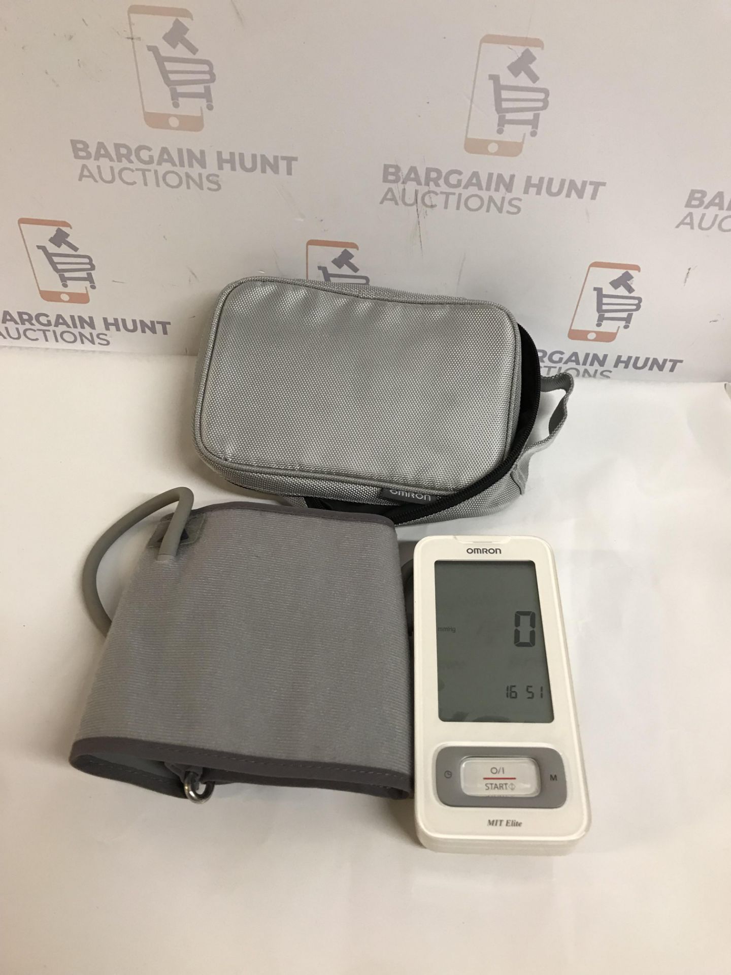 Omron HEM-7300-WE MIT Elite Blood Pressure Monitor - Image 2 of 2