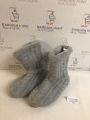 Knitted Slippers, UK 6