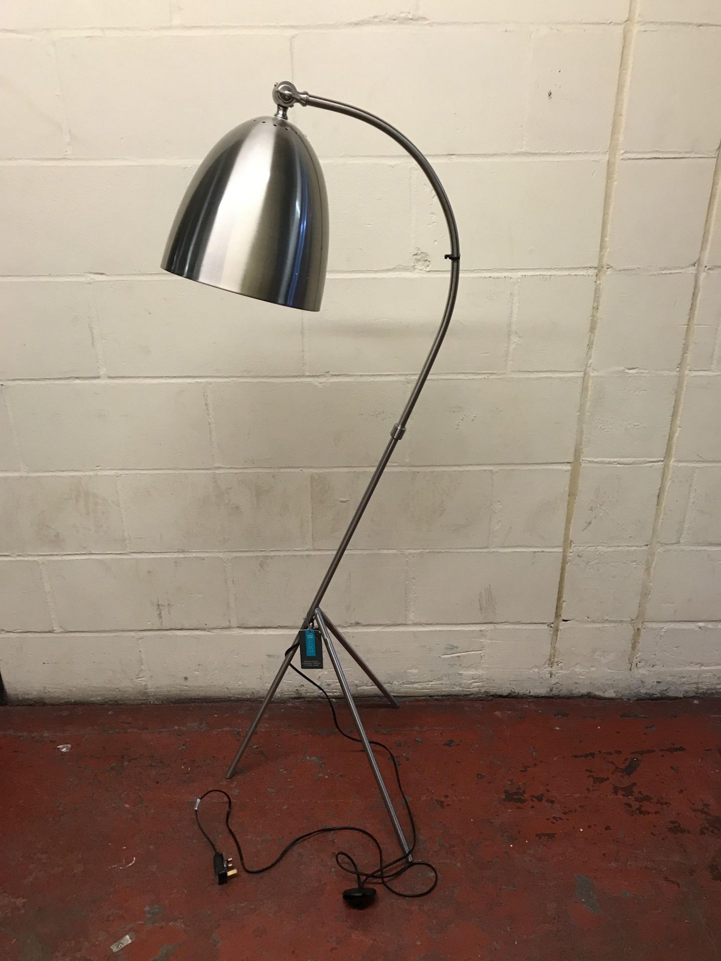 Leaning Tripod Floor Lamp (no power damaged switch, see image)