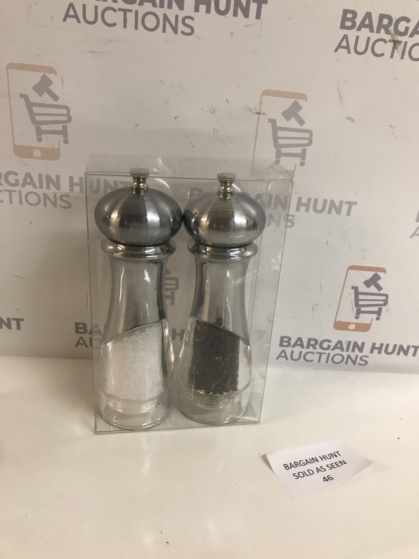 New York Salt and Pepper Mill Set