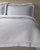 Soft & Comfortable 100% Cotton Percale Iris Spotted Dobby Bedding Set, Double RRP £69