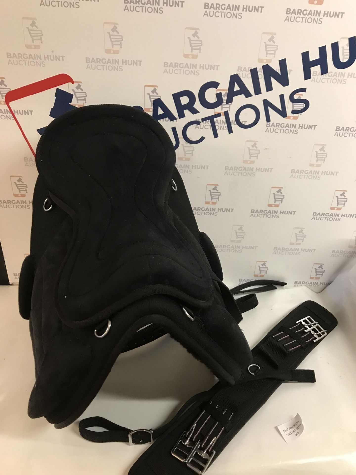 New Synthetic All Purpose Treeless Saddle BLACK RRP £136.99 - Image 2 of 2