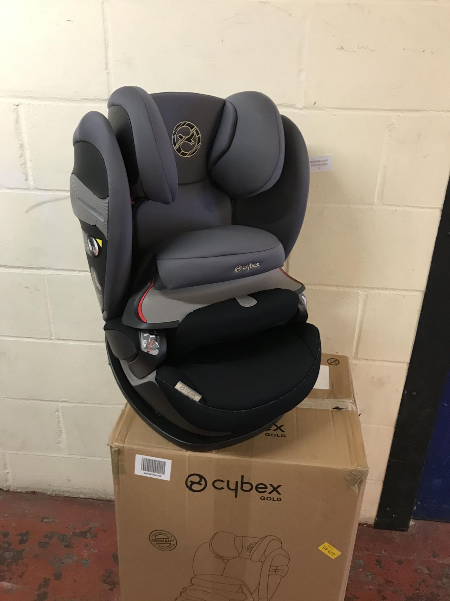 Cybex Pallas S-Fix/ Premium Black RRP £184.99 - Image 2 of 2