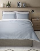 Soft & Comfortable 100% Cotton Striped Seerucker Bedding Set, King Size RRP £69