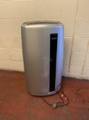 DeLonghi PAC T06 Eco Portable Air Conditioner (faulty/ shows error code, see image)