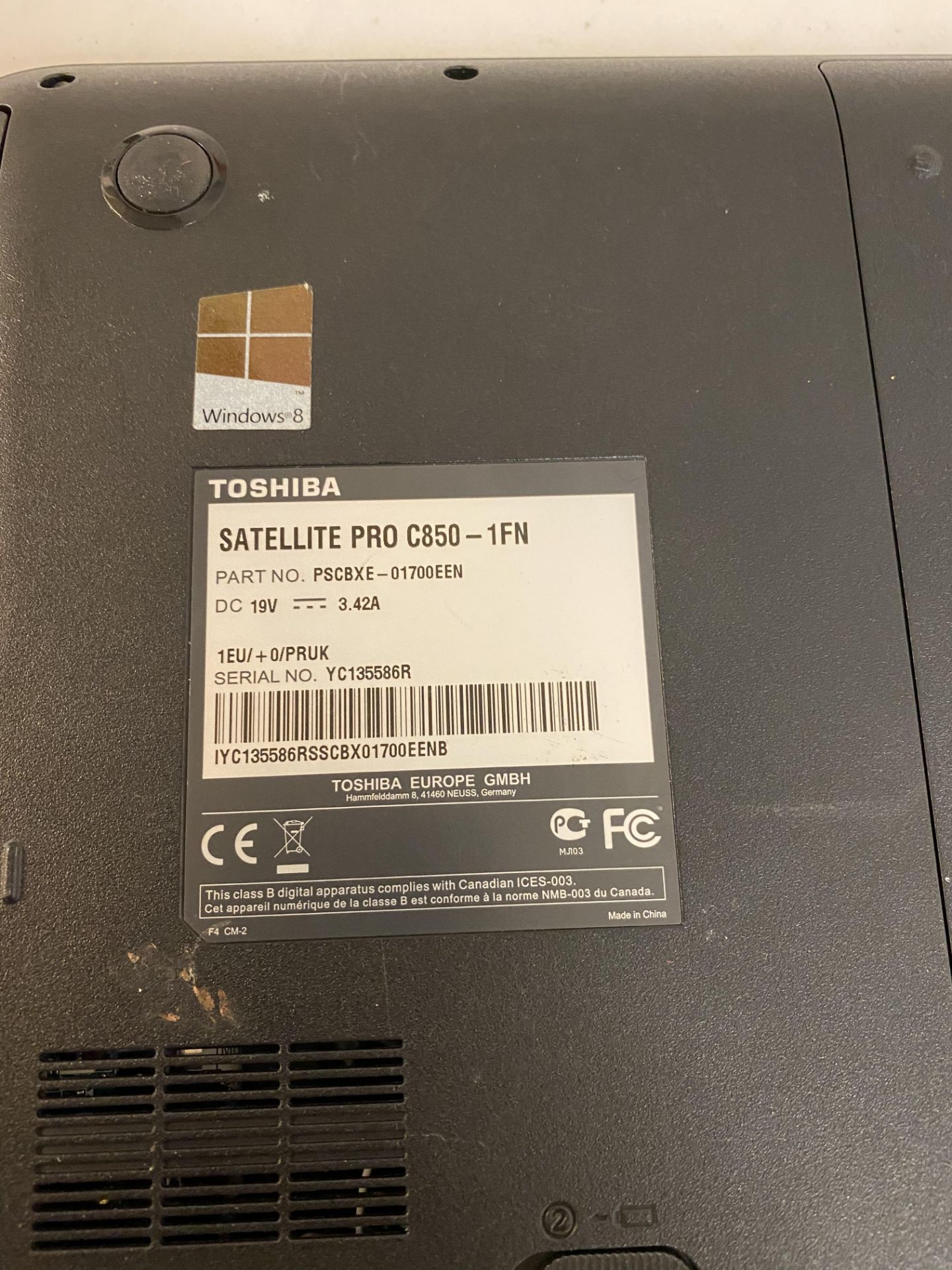 Toshiba Satellite Pro C850 15.6 inch Laptop (no power cable/ charger, cannot test) - Image 2 of 2