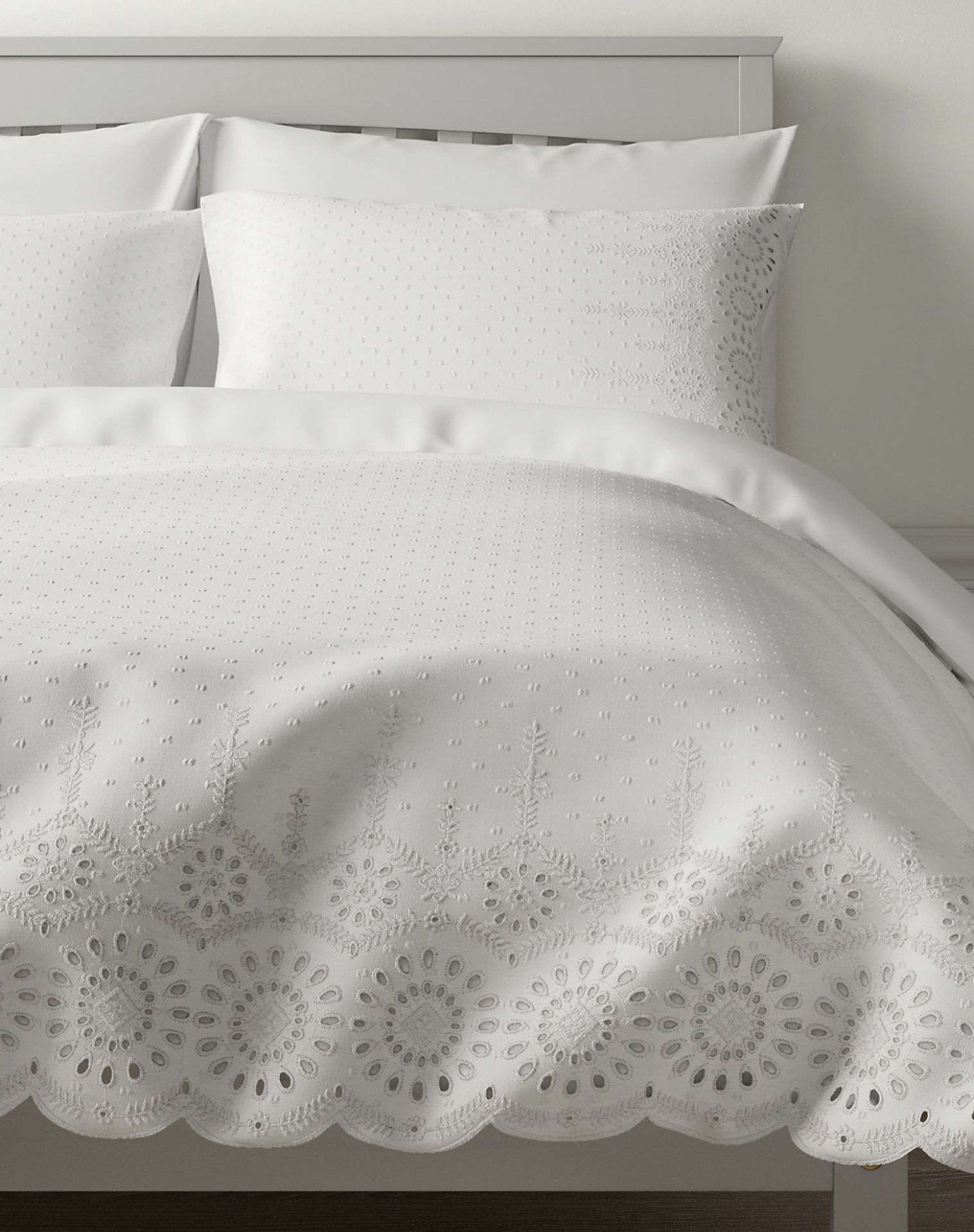 Pure Cotton Broderie Anglaise Bedding Set, Double RRP £79