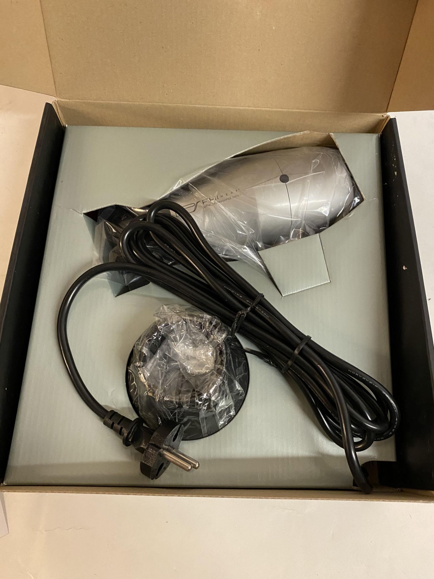 FHI Heat Salon Hair Dryer (EU Plug) - Image 2 of 2