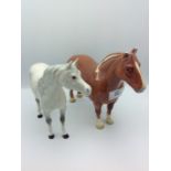 2 A/F Beswick horses, leg break and ear break. Plus one complete Beswick foal