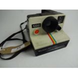 POLAROID 1000 LAND CAMERA