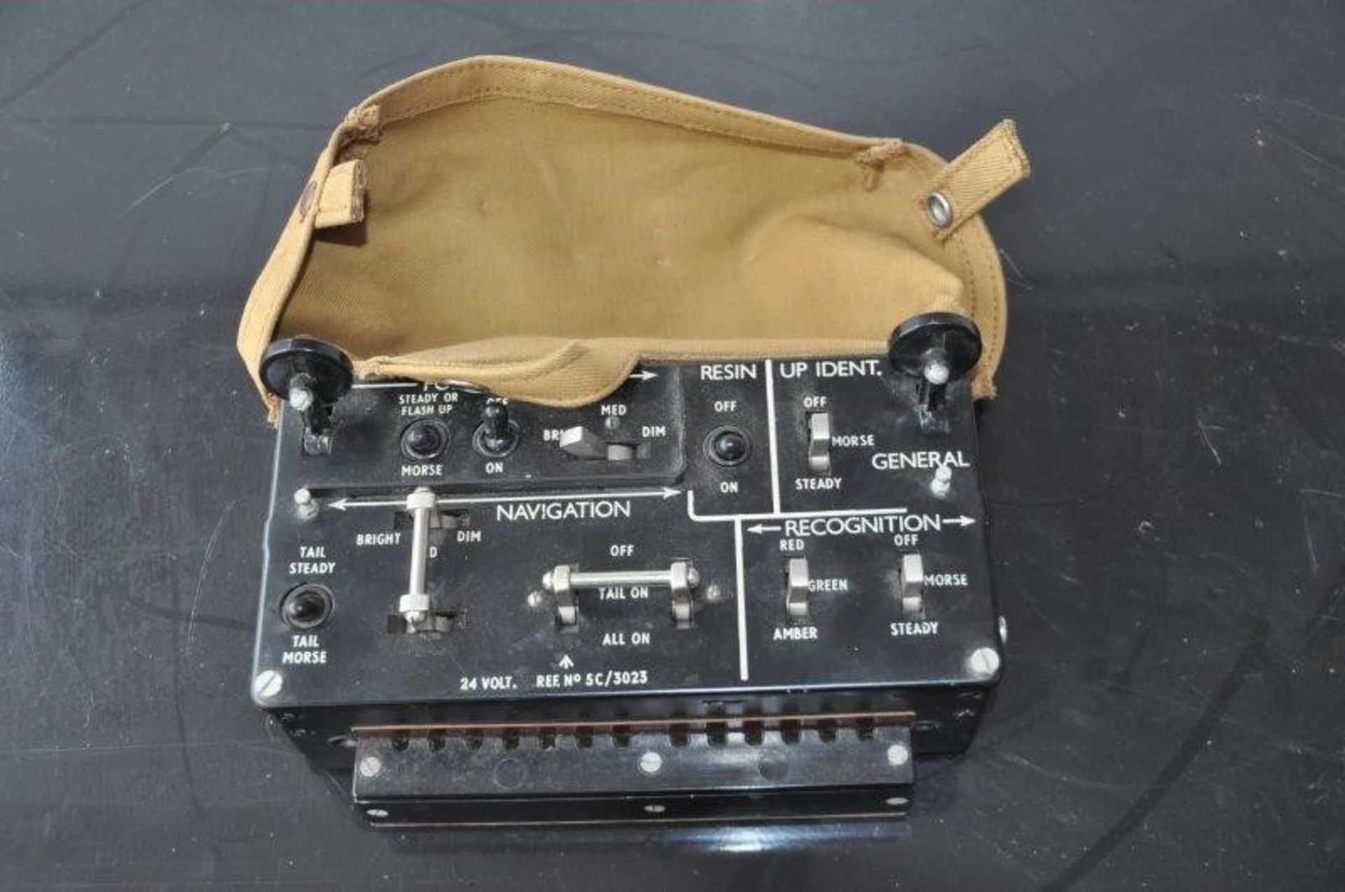 Bomber command morse code control box (like new) - Image 2 of 3