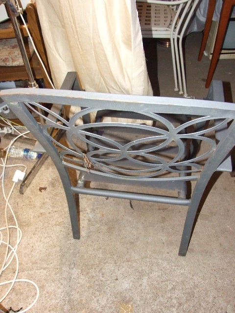 5 Metal Garden Chairs ( surface rust ) - Image 3 of 3