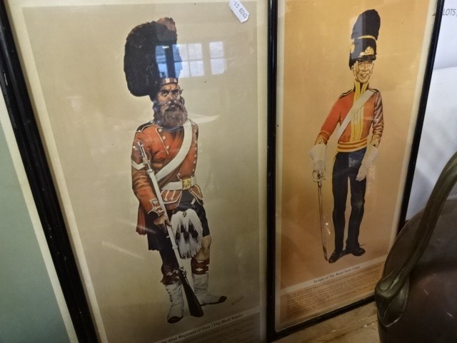 4 prints of military infantry uniforms (25 x 54)cm - Image 4 of 7