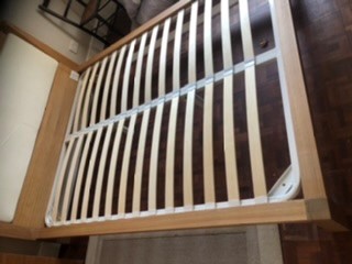 Oak King Size Bed with 5ft wide mattress - Image 5 of 5