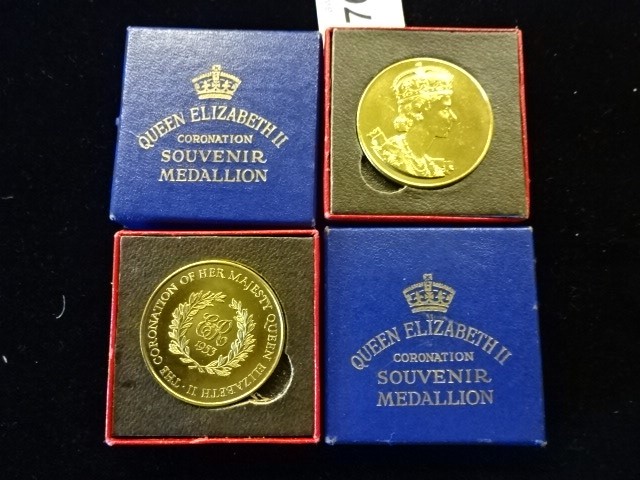 2 x ER2 coronation medallions in boxes