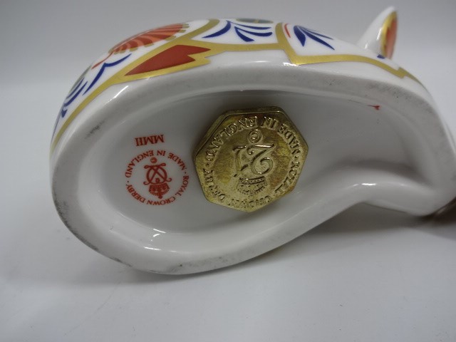 Royal Crown Derby Sleeping pig, gold stopper, 8cm long - Image 3 of 3