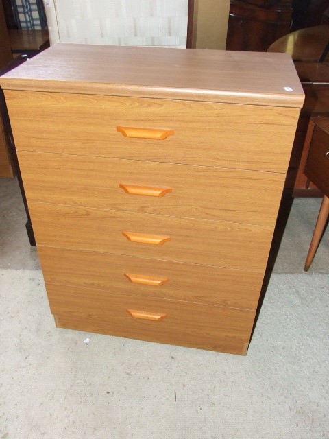Goodearl-Riseboro Cliveden 5 draw chest , 5 draw narrow chest & 3 draw bedside - Image 2 of 3