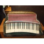 Hohner Piano Accordian ( case a/f )