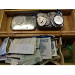 Collection of loose coins and notes from around the world including post 1920's 3D & 6D
