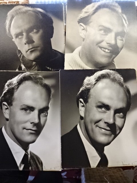 Large folder containing a collection of ephemera in regards to Actor and dancer Anthony Newman