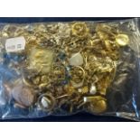 Bag of yellow metal jewellery