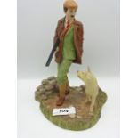 Game keeper and Labrador figure by Heredities, 19cm tall