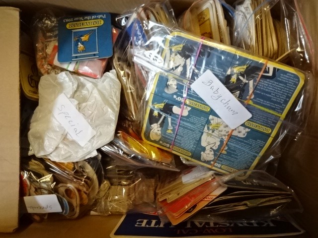 2 boxes of several hundred beer mats, bar towels and darts flights - Image 4 of 4