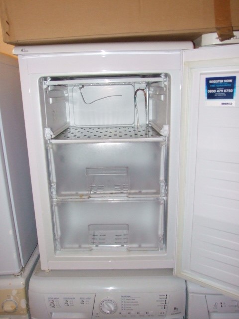 Beko Freezer ( house clearance ) - Image 2 of 2