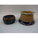 2 Royal Doulton pots, 7500 (6cm diameter) and 6268 (8cm diameter)