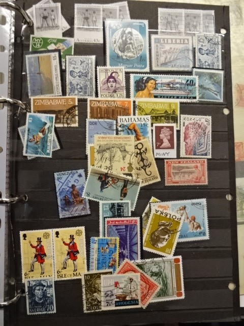 2 folders of stamps relating to the Olympics and Aquatic activity's - Image 2 of 8