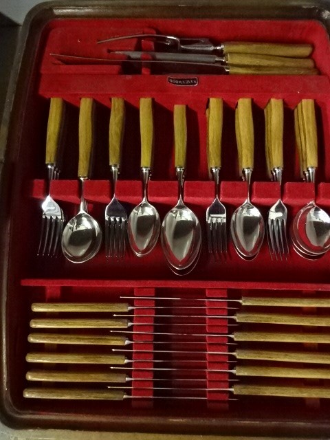 Sanan wood handled boxed cutlery set