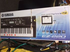 Yamaha EZ-220 Digital Keyboard