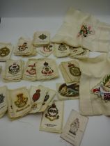 Several hundred loose silk cigarette cards, mostly military related, plus 2 larger silks