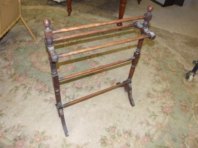 Victorian Towel Rail 28 inches wide