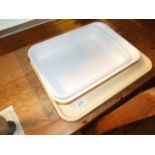 6 Plastic trays ( butchers shop clearance )