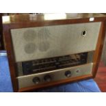 Murphy wood cased radio ( sold as collectors / display item )