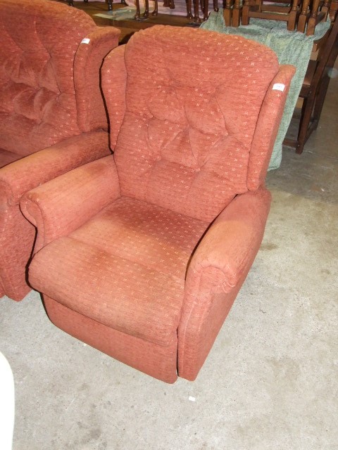 Celebrity Electric Recliner