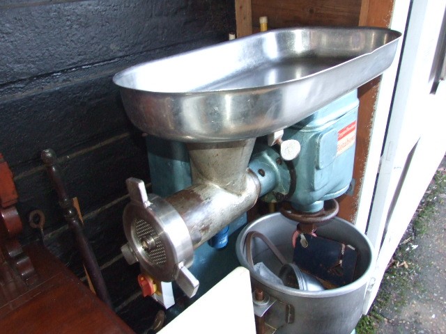 Crypto Peerless Rotabowl Mincer ( butchers shop clearance ) - Image 3 of 3