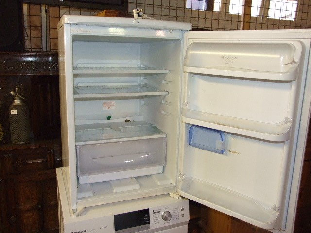 Hotpoint Fridge ( house clearance ) - Image 2 of 2