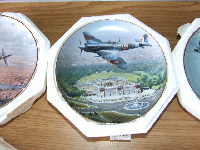 6 Franklin Mint RAF WW2 Fighter Aircraft Plates with certificates - Image 4 of 8