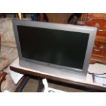 Sony 23 " TV with remote ( house clearance )