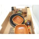 TRAY OF WOODEN ITEMS TREEN ETC