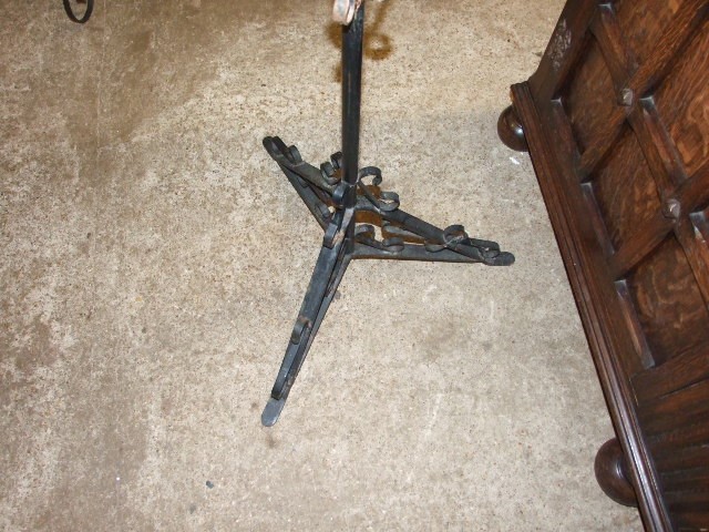Wrought iron stand 52 inches tall - Image 2 of 3