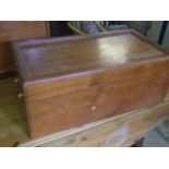 Hardwood Trunk 26 1/2 x 14 inches 10 1/2 tall