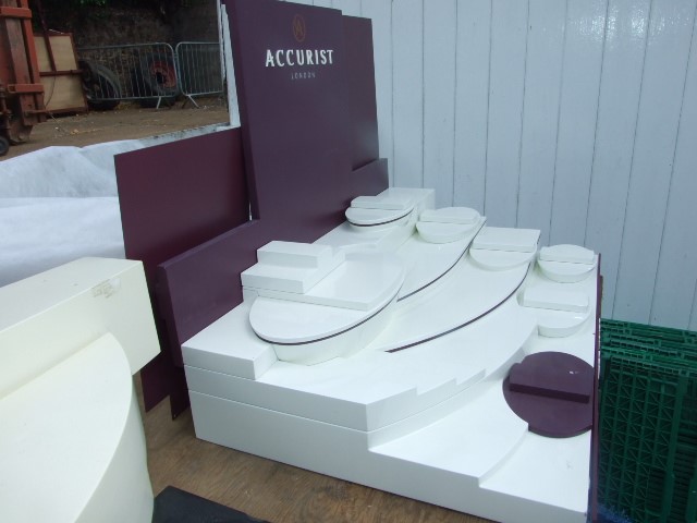 LARGE ACCURIST METAL AND WOOD DISPLAY STAND - Image 2 of 3