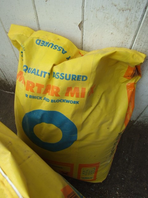 Mastercrete Cement 25 kg & 25 kg Mortar Mix & part bag of sand and filler - Image 2 of 3