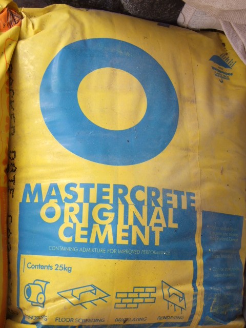 Mastercrete Cement 25 kg & 25 kg Mortar Mix & part bag of sand and filler