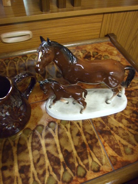 German Pottery Mare& Foal ( mare has tiny chip on ear ) & Kernewer Pottery Watering Can - Image 3 of 5