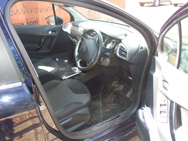 Citroen C3 Diesel ( manual ) 1560 cc Approx 38000 miles with 2 keys from deceased estate. V5 - Image 9 of 13