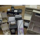 QUANTITY OF BOXED AND UNBOXED COSTUME JEWELLERY AND 2 JEWELLERY BOXES/CASES